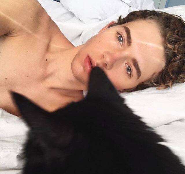 ❤️ ❤️ ❤️ ❤️ Ragazzo romantico e dolce in cerca di una relazione solida.❤️ ❤️ ❤️ ❤️